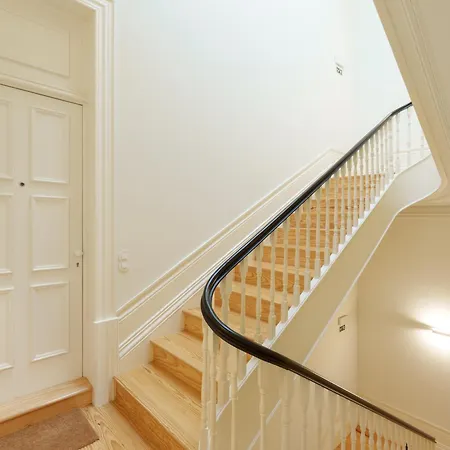 Viva Quinta Modernista Flat *